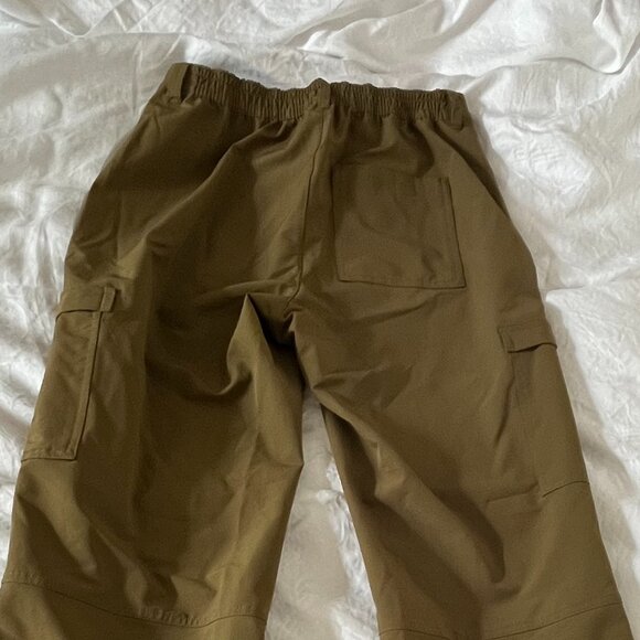 Old Navy: Green High-Waisted All-Seasons StretchTech Cargo Pants - Picture 3 of 5